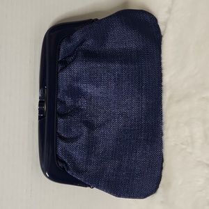 Vintage Italian blue Raffia woven clutch Kiss Clasp Classic Event Clutch